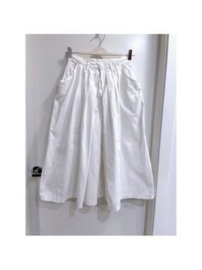 Vintage Benetton cotton skort/ culottes with two side pockets in white
